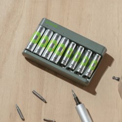 GP ReCyko Letv�gts USB batterioplader